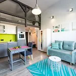 Good Vibes Apartment